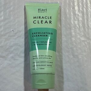 Rare Beauty Miracle Clear Exfoliating Cleanser - Mint Green